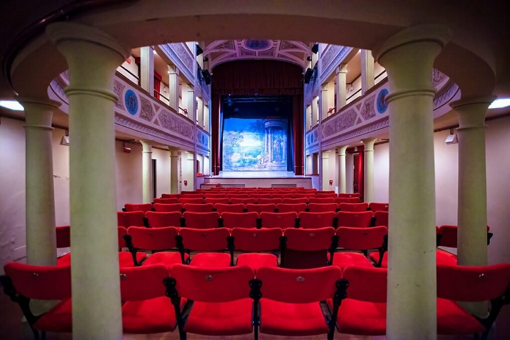 Instagram post from lavalledellevacanze. This post is in position 7.