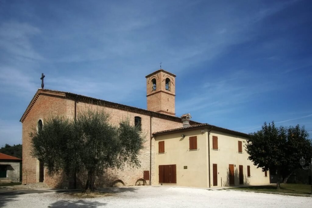 Instagram post from lavalledellevacanze. This post is in position 15.